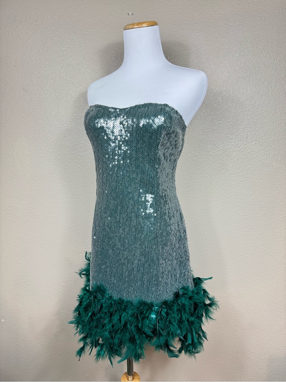 Lulu's Emerald Green Sequin Feather Boa Mini Dress B